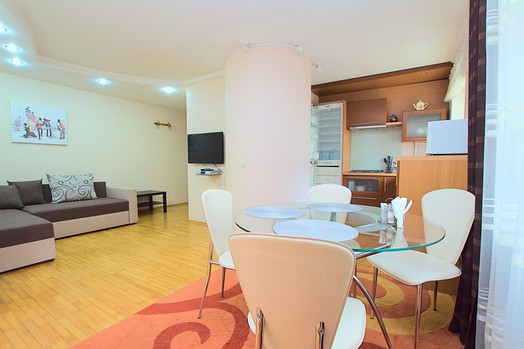 Wohnung zu vermieten im Stadtzentrum von Chisinau: 2 Zimmer, 1 Schlafzimmer, 46 m²