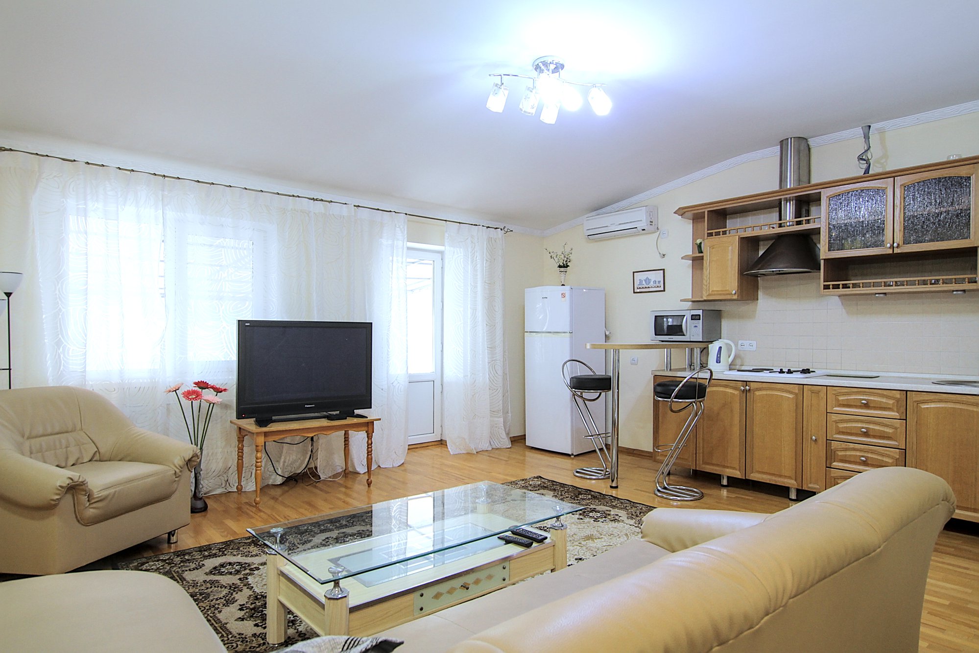 Large Central Apartment è un appartamento di 3 stanze in affitto a Chisinau, Moldova