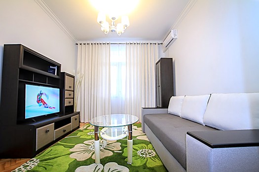 Inchiriere apartament mobilat in centrul orasului Chisinau: 2 camere, 1 dormitor, 47 m²