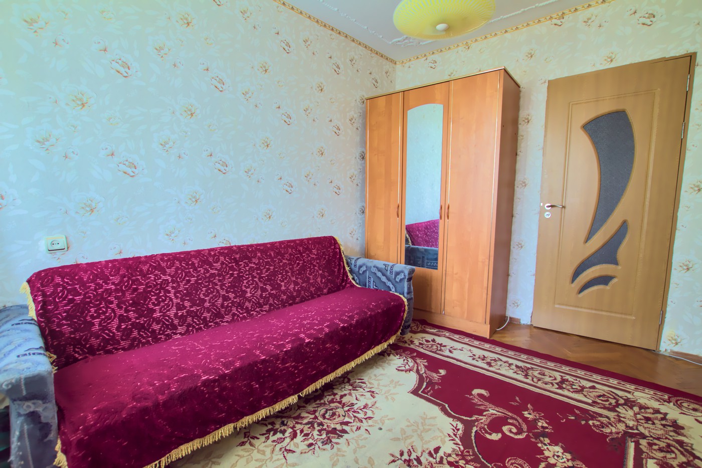 Moscow Avenue Apartment is a 2 rooms apartment for rent in Chisinau, Moldova