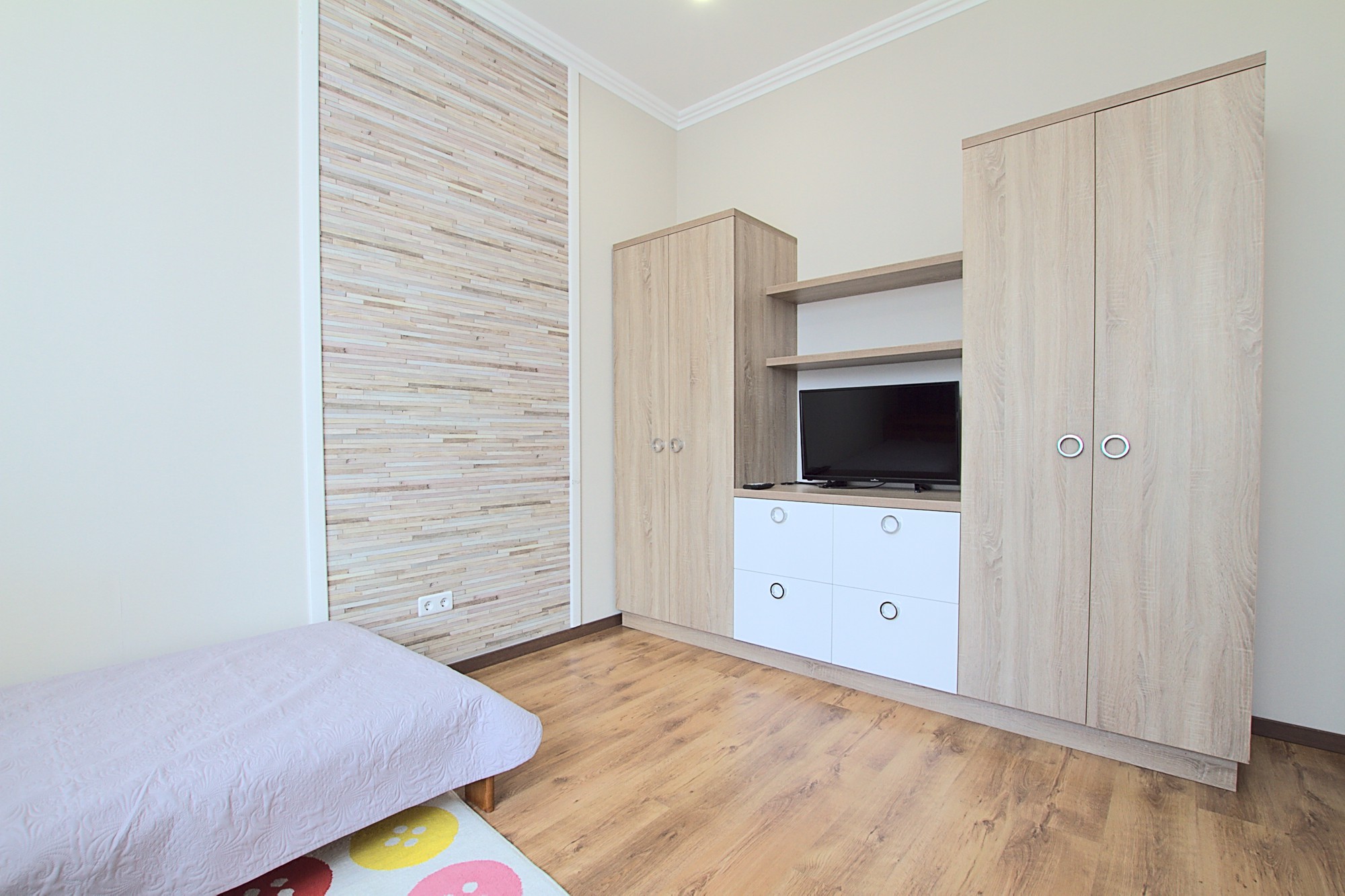 Coliseum Suite Apartment is a 3 rooms apartment for rent in Chisinau, Moldova