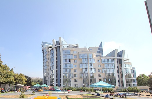 Louer un appartement à Chisinau - Résidence Coliseum: 3 pièces, 2 chambres, 94 m²