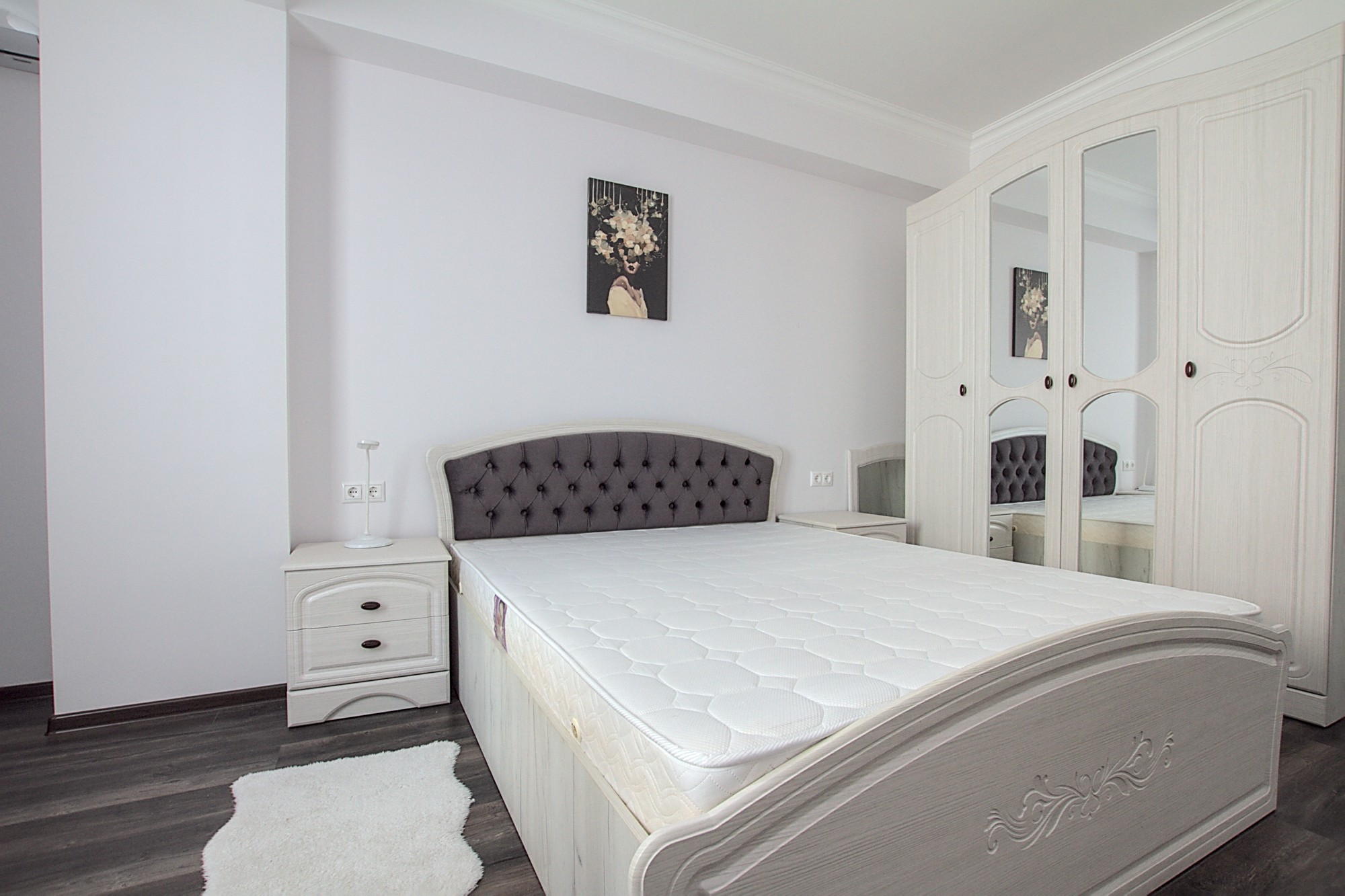 Melestiu Studio is a 1 room apartment for rent in Chisinau, Moldova