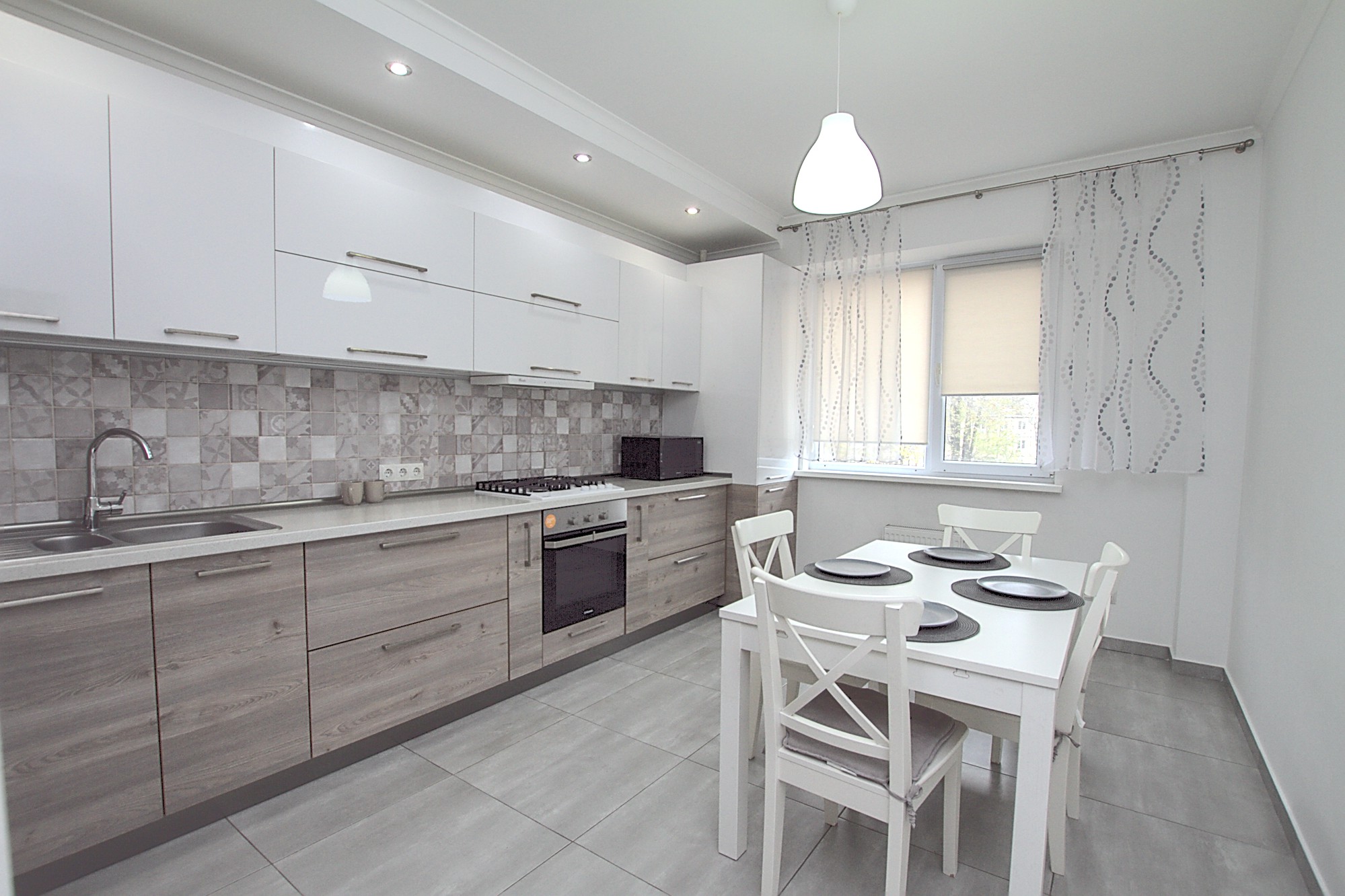 Apartament de inchiriat in Chisinau, Botanica: 3 camere, 1 dormitor, 80 m²