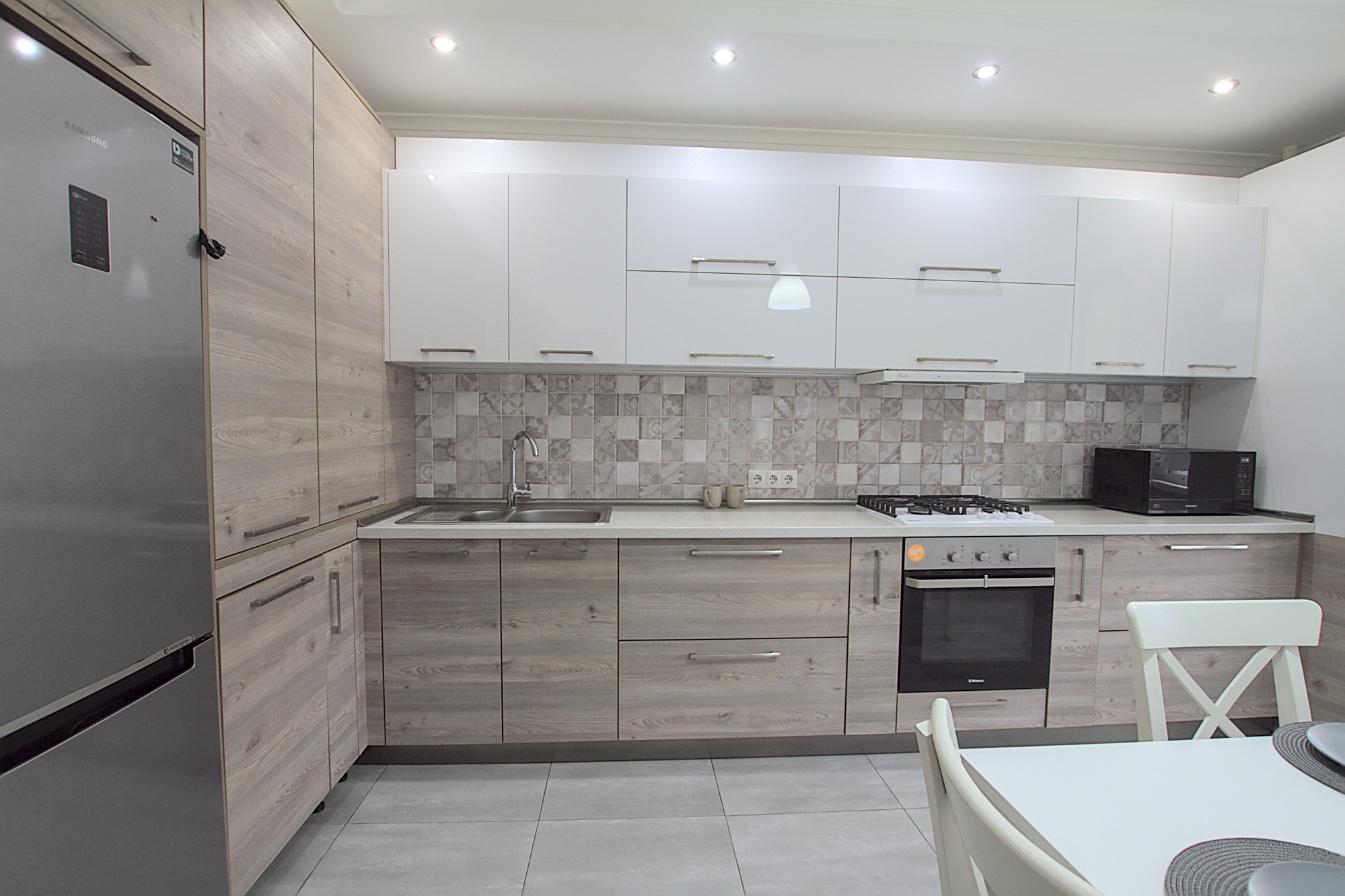 Apartment for rent in Chisinau, Botanica: 3 rooms, 1 bedroom, 80 m²