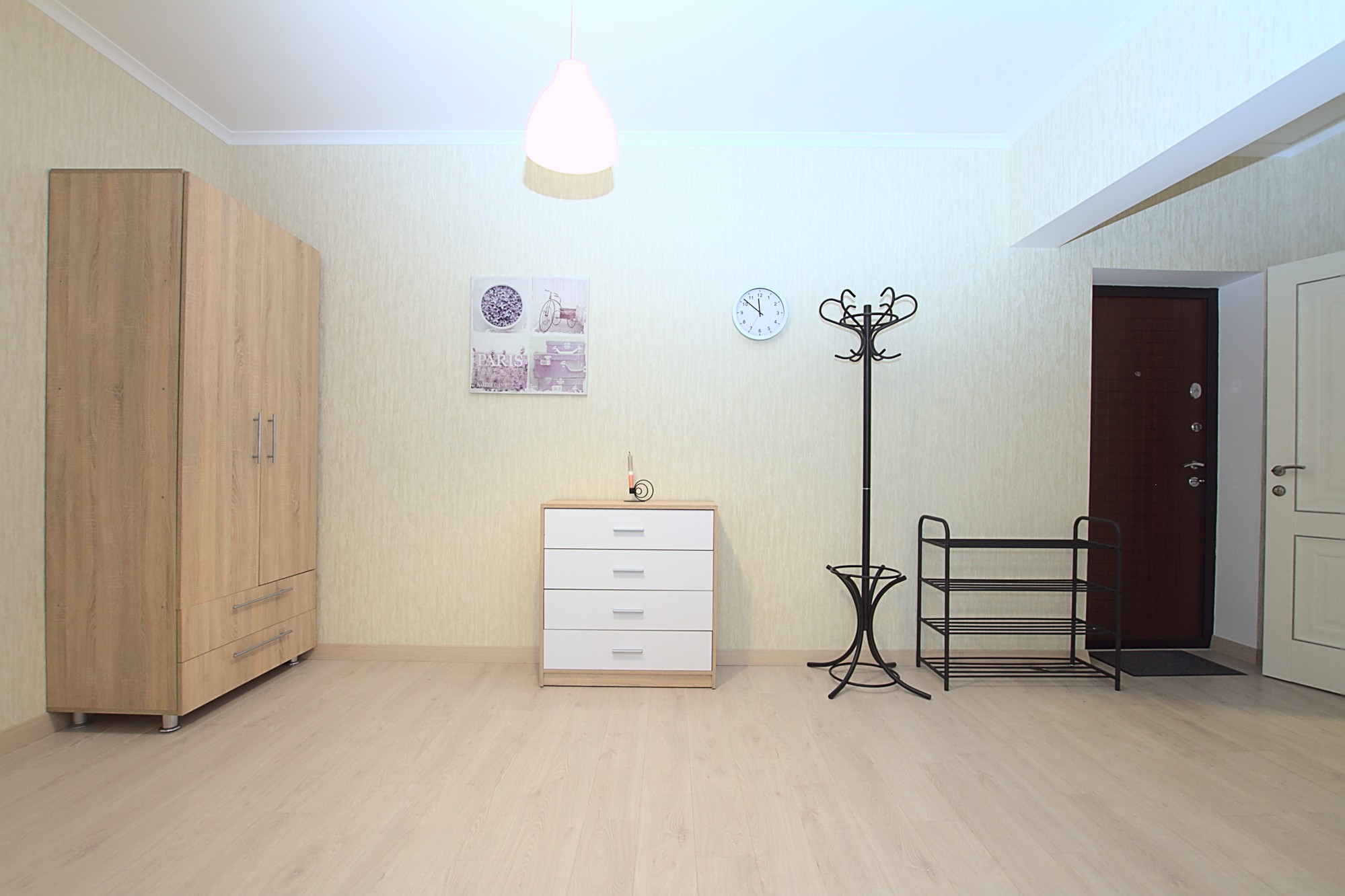 Elegance Trio es un apartamento de 3 habitaciones en alquiler en Chisinau, Moldova