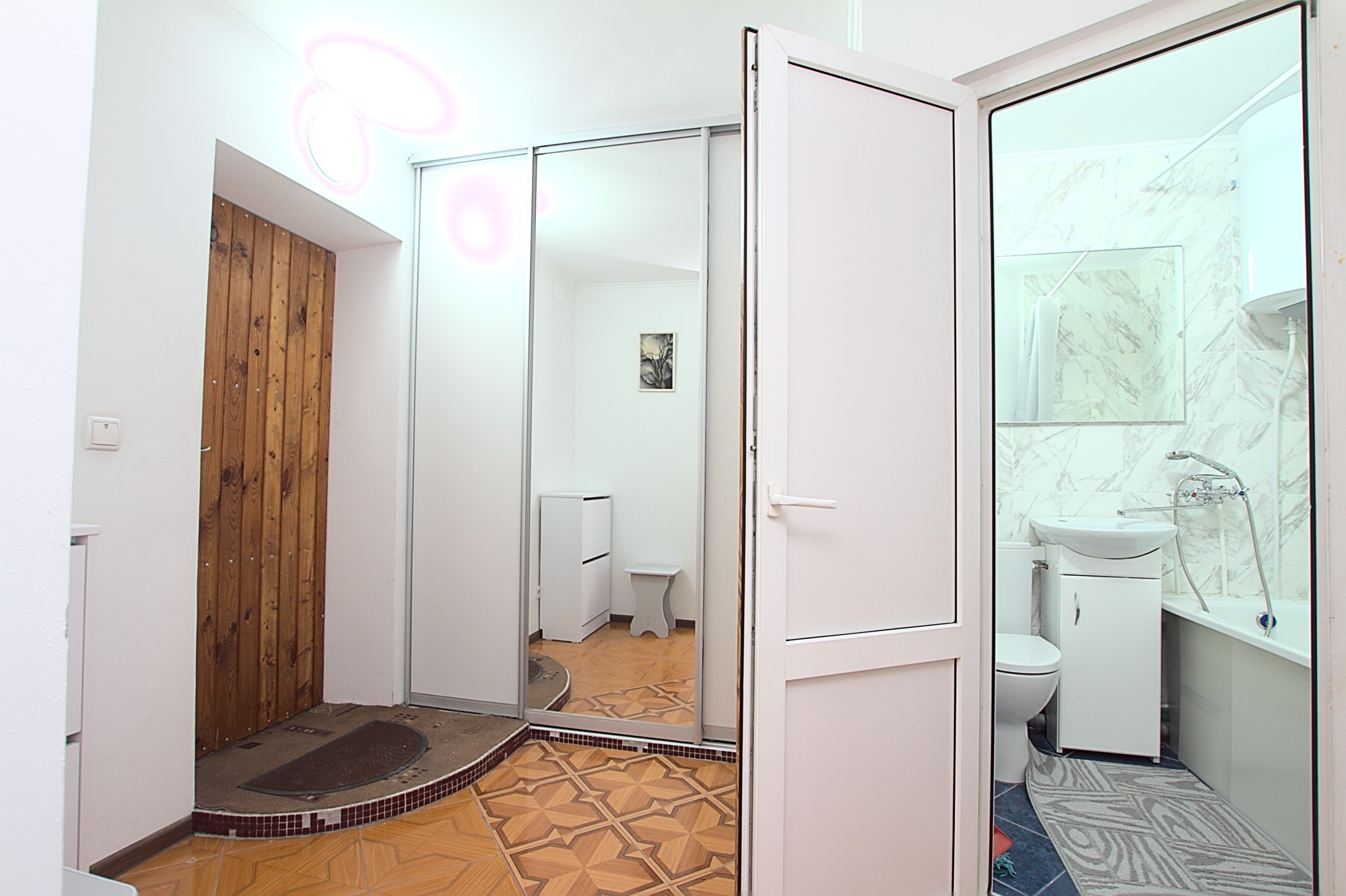 Elena's house is a 1 room apartment for rent in Chisinau, Moldova