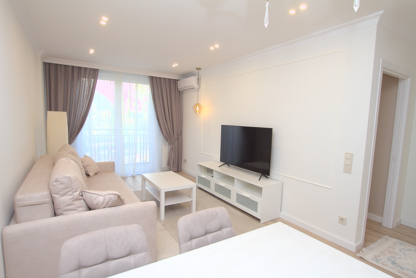 Nouvelle résidence dans le centre-ville de Chisinau: 2 pièces, 1 chambre, 55 m²