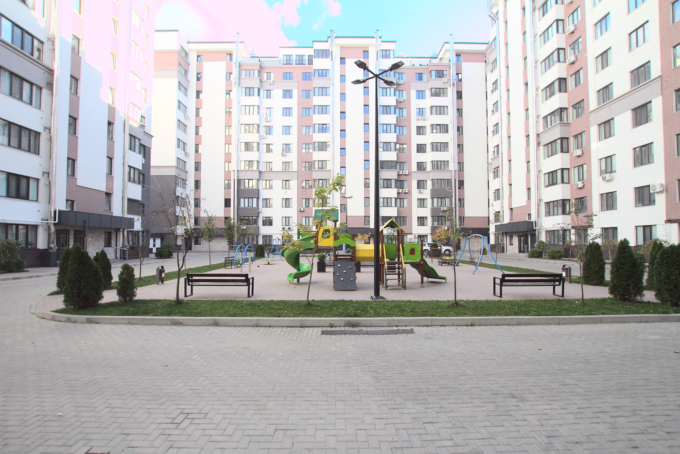 Albisoara Residence este un apartament de 2 camere de inchiriat in Chisinau, Moldova