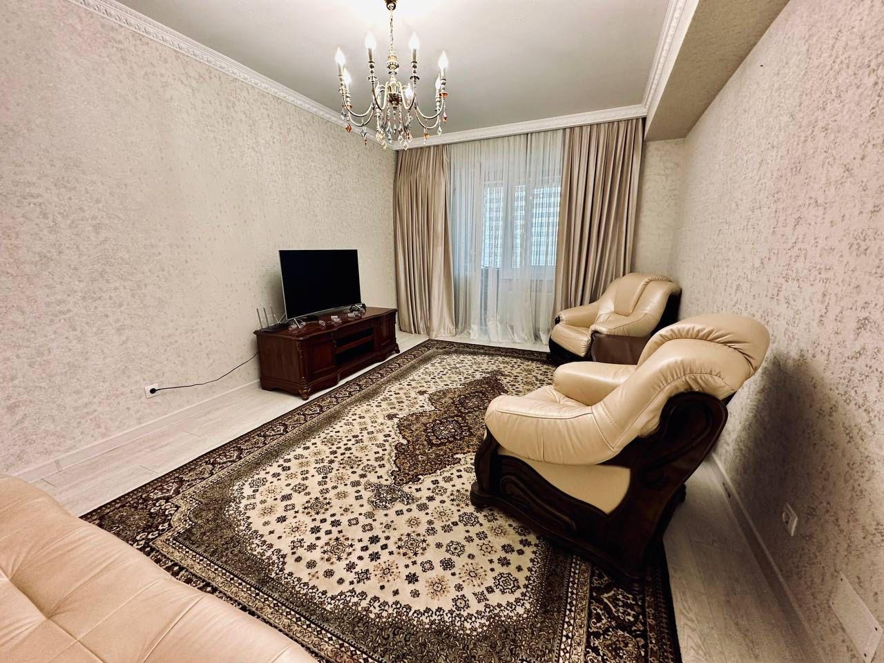 Central Avenue Apartment es un apartamento de 2 habitaciones en alquiler en Chisinau, Moldova