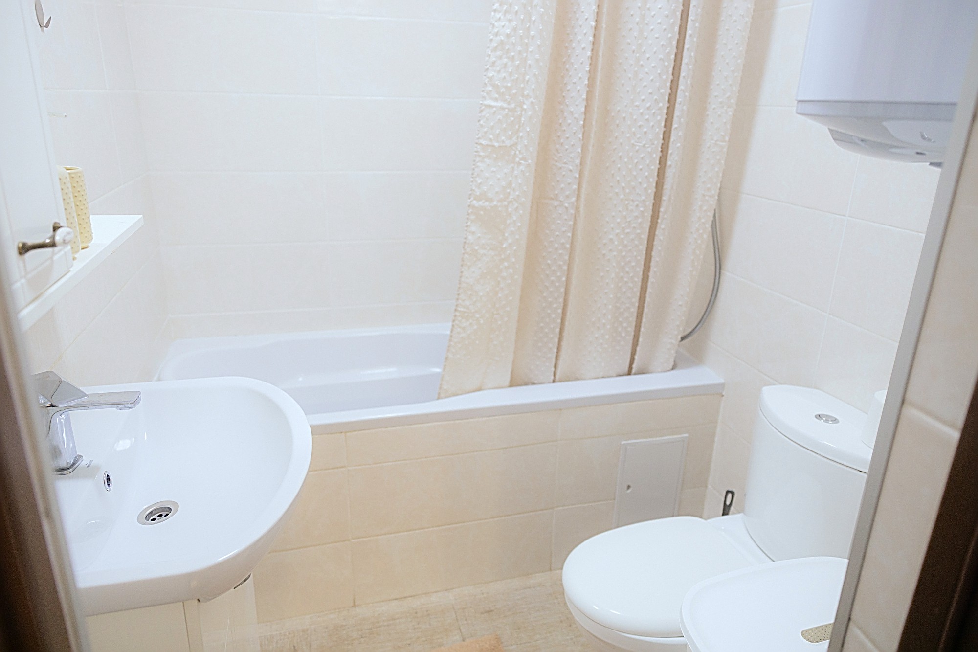 Silver Apartment is a 3 rooms apartment for rent in Chisinau, Moldova